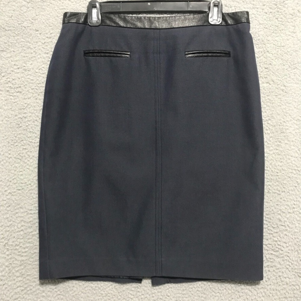 Liz Claiborne Pencil Skirt Size 8 Faux Leather Trim Navy Flaw